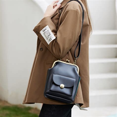 walasa handbags.